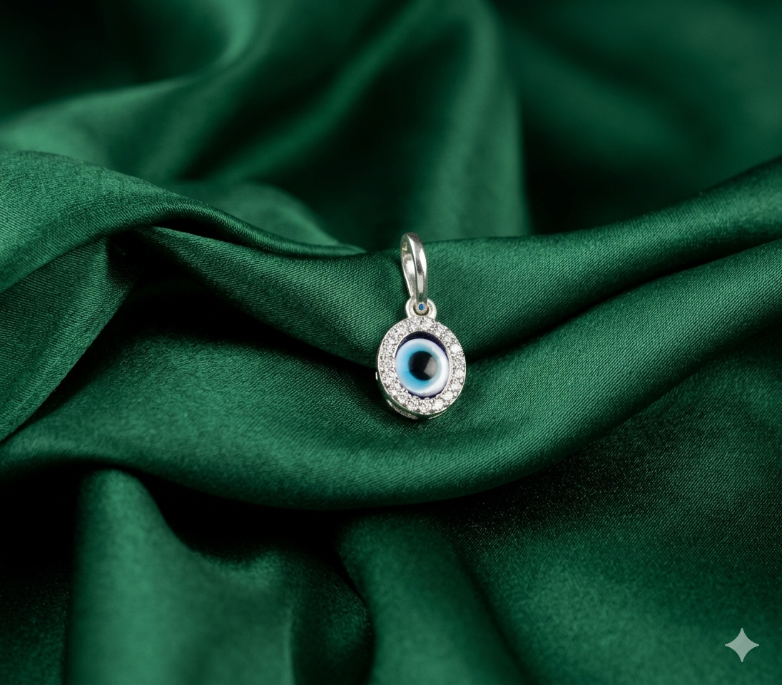 STYLISH SILVER PENDANT FOR UNISEX