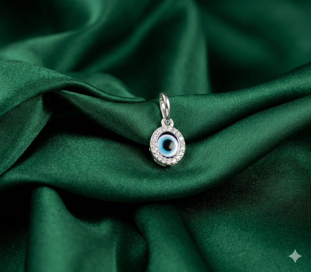 STYLISH SILVER PENDANT
