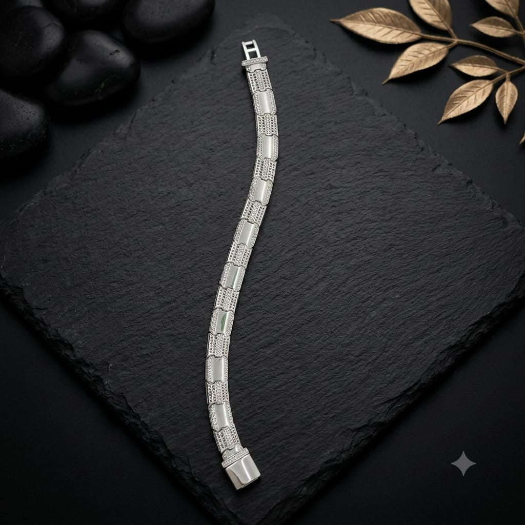 Product image [whatsapp-image-2026-08-21-at-101147-am.jpeg] [erp-media:doi-3756-87ba86e28387538b]